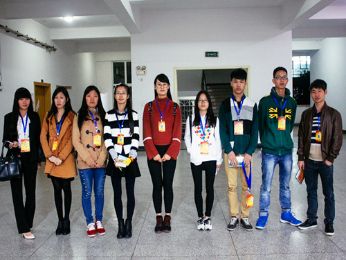 优秀学生党员合影